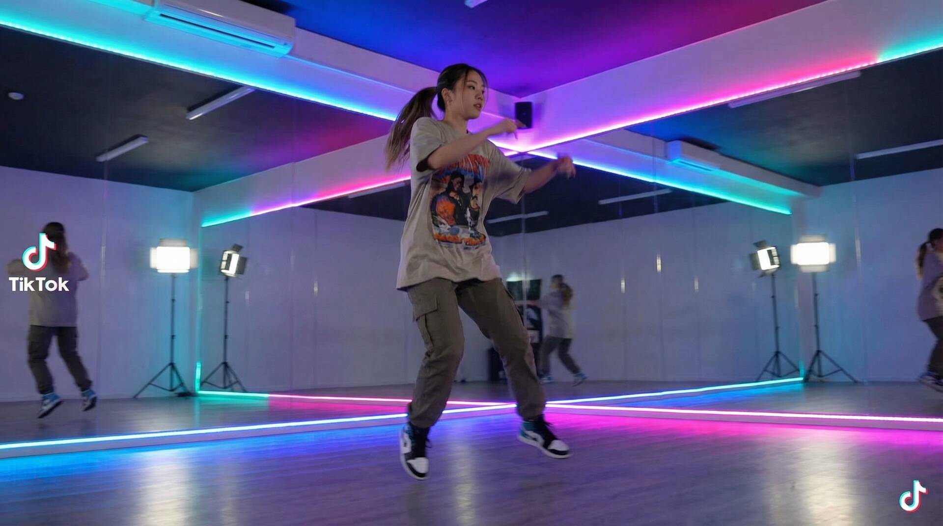 破处视频美少女写真视频